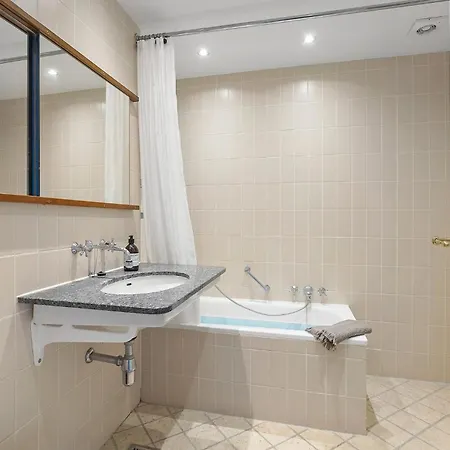 1 Bedroom In *