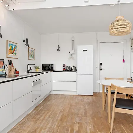 1 Bedroom In *